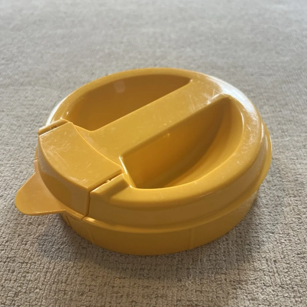 Mr Coffee Iced Tea Maker TM3 Replacement 3 Quart Qt Yellow Pitcher Lid Only